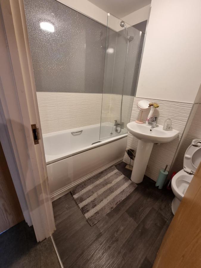 1 Private Room Close to A30 Camborne Pool Exterior foto